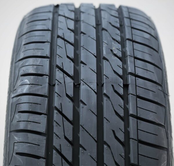 Arroyo GRAND SPORT A-S All-Season Tire 225/45ZR18 95W XL - Durable Performance for Cars & SUVs - Image 3