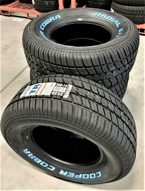 Cooper Cobra Radial G/T All Season Touring Tires 275/60R15 107T - 2 Pack for Truck/SUV - Image 2