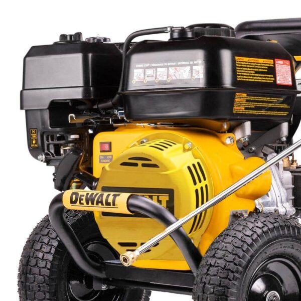 DEWALT 4400 PSI Gas Pressure Washer, 4.0 GPM, 420cc, Heavy-Duty, 50 ft Hose, 5 Nozzles - Image 4