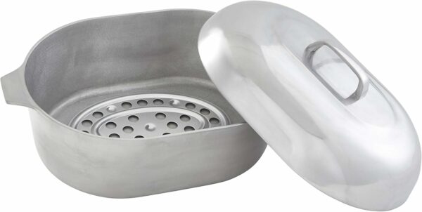 IMUSA Cajun 18" Heavy-Duty Cast Aluminum Oval Roaster with Steamer Inserts, Silver - Image 3